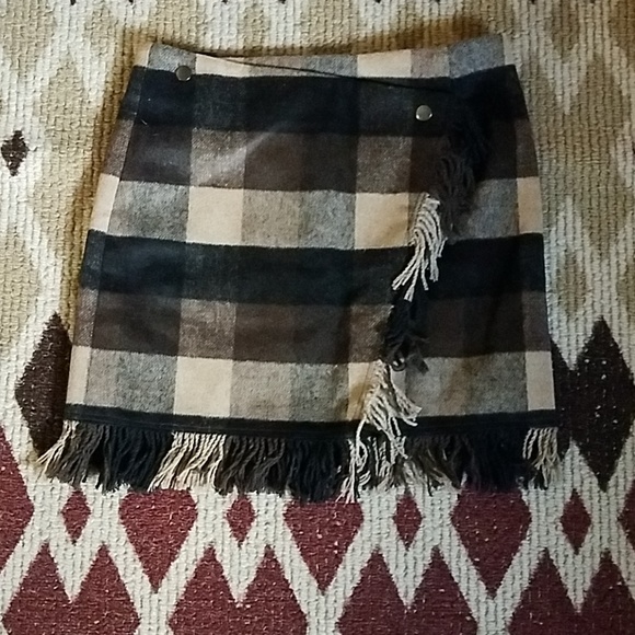 Romeo & Juliet Couture Dresses & Skirts - BROWN plaid wool skirt